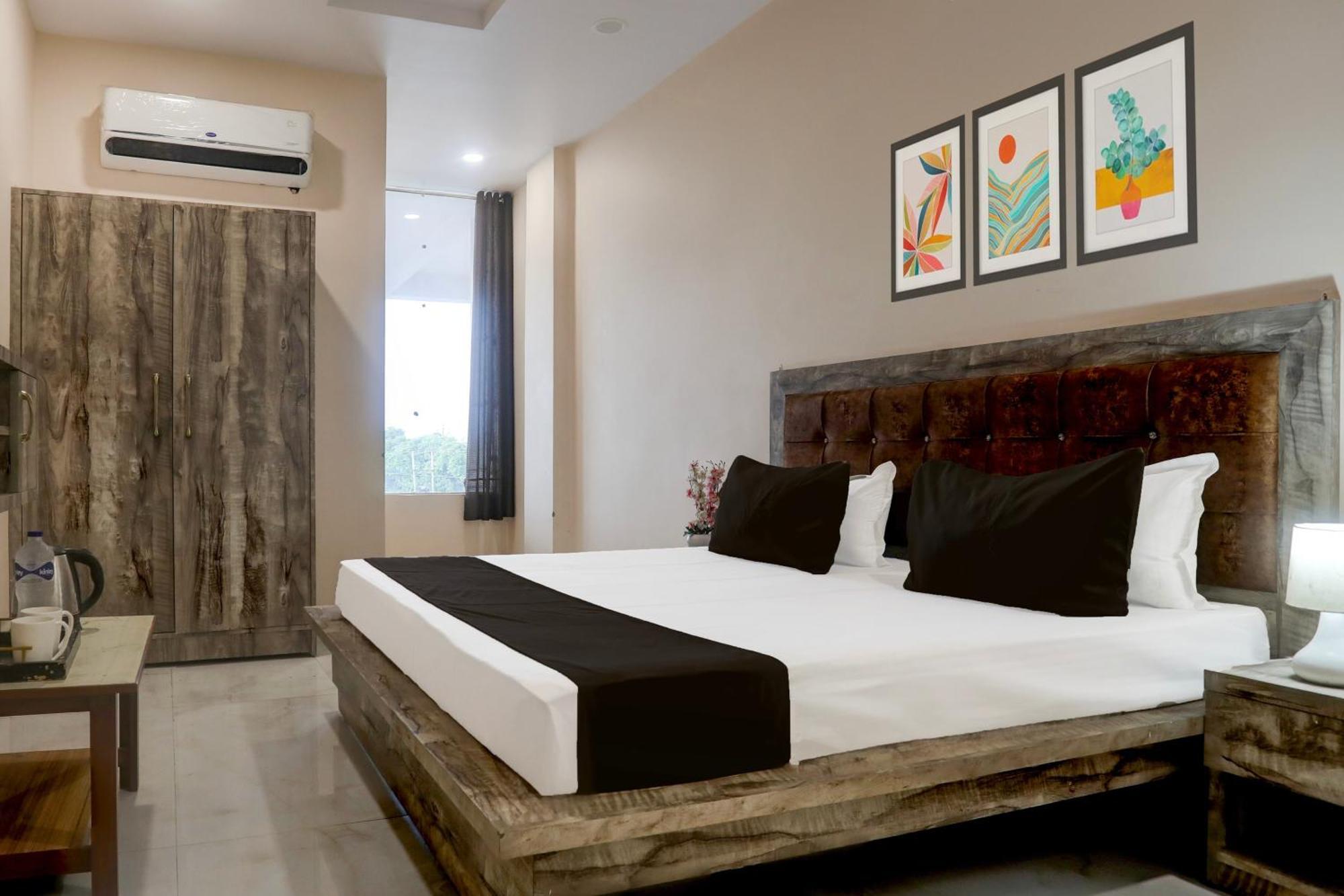 Hotel O Rana Hotel & Restaurant Meerut Exteriör bild