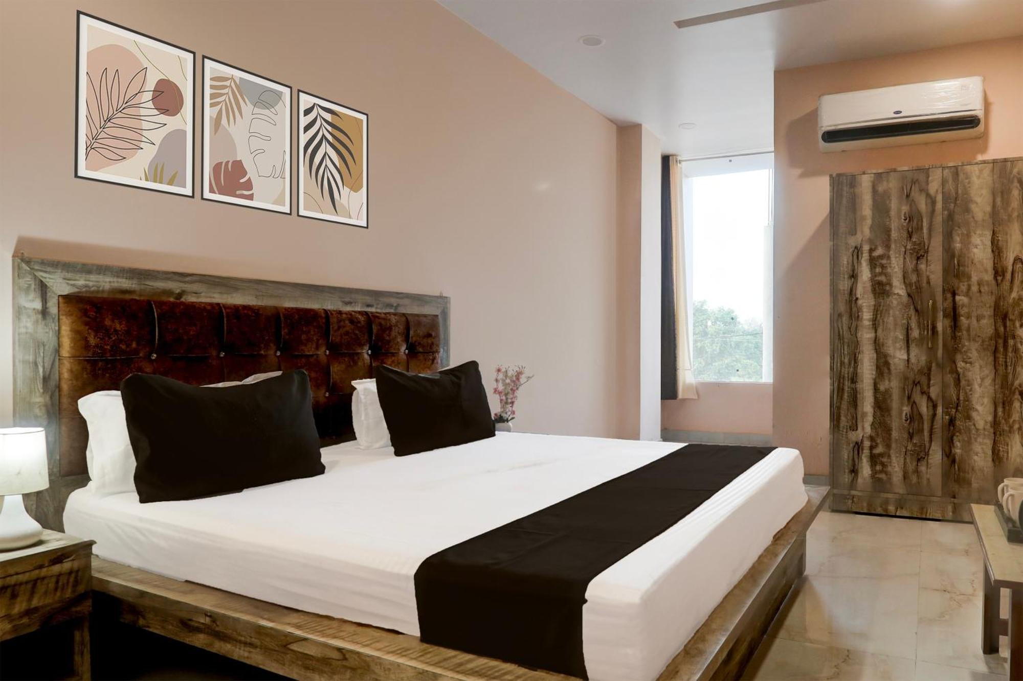 Hotel O Rana Hotel & Restaurant Meerut Exteriör bild