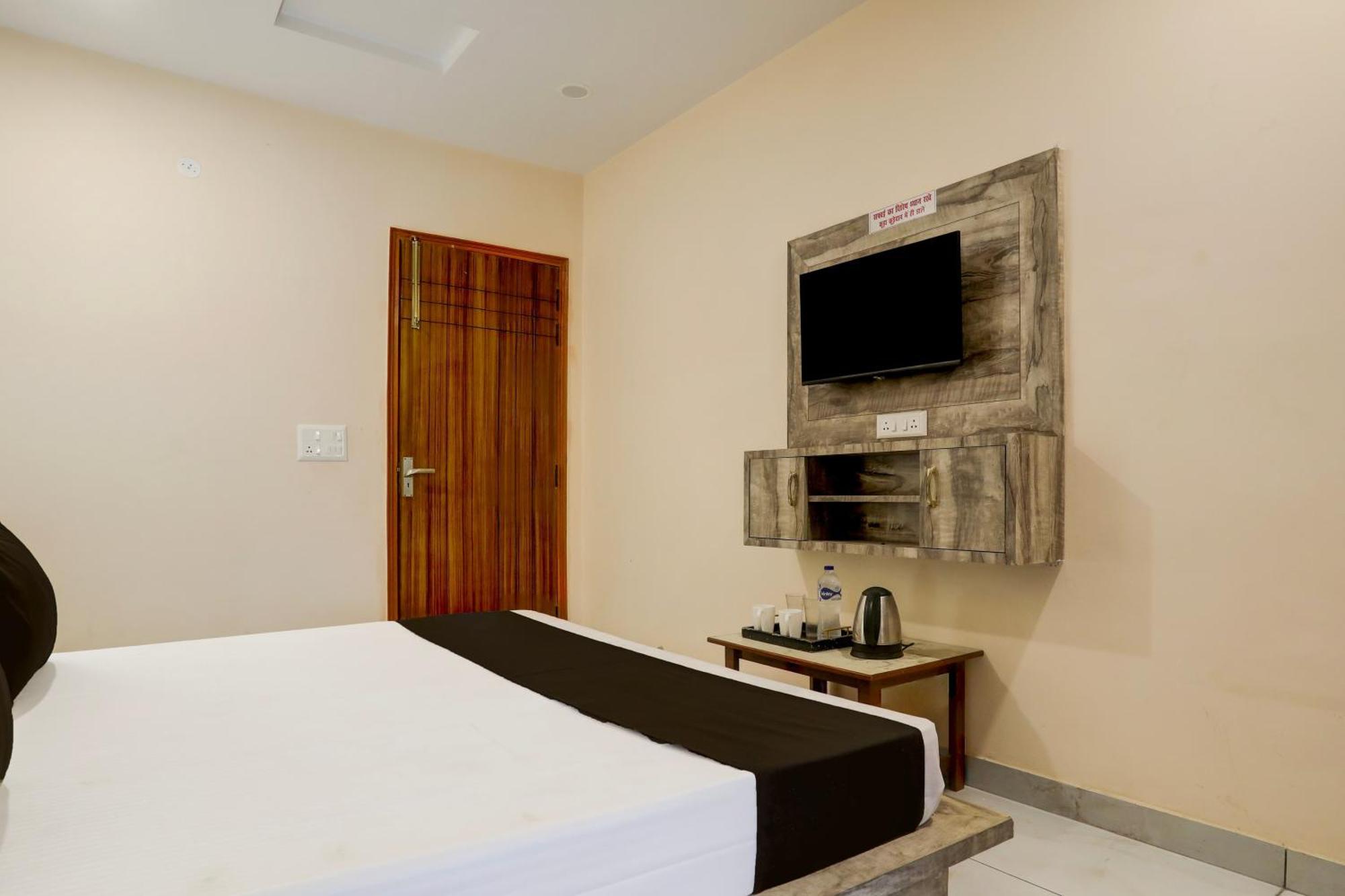 Hotel O Rana Hotel & Restaurant Meerut Exteriör bild