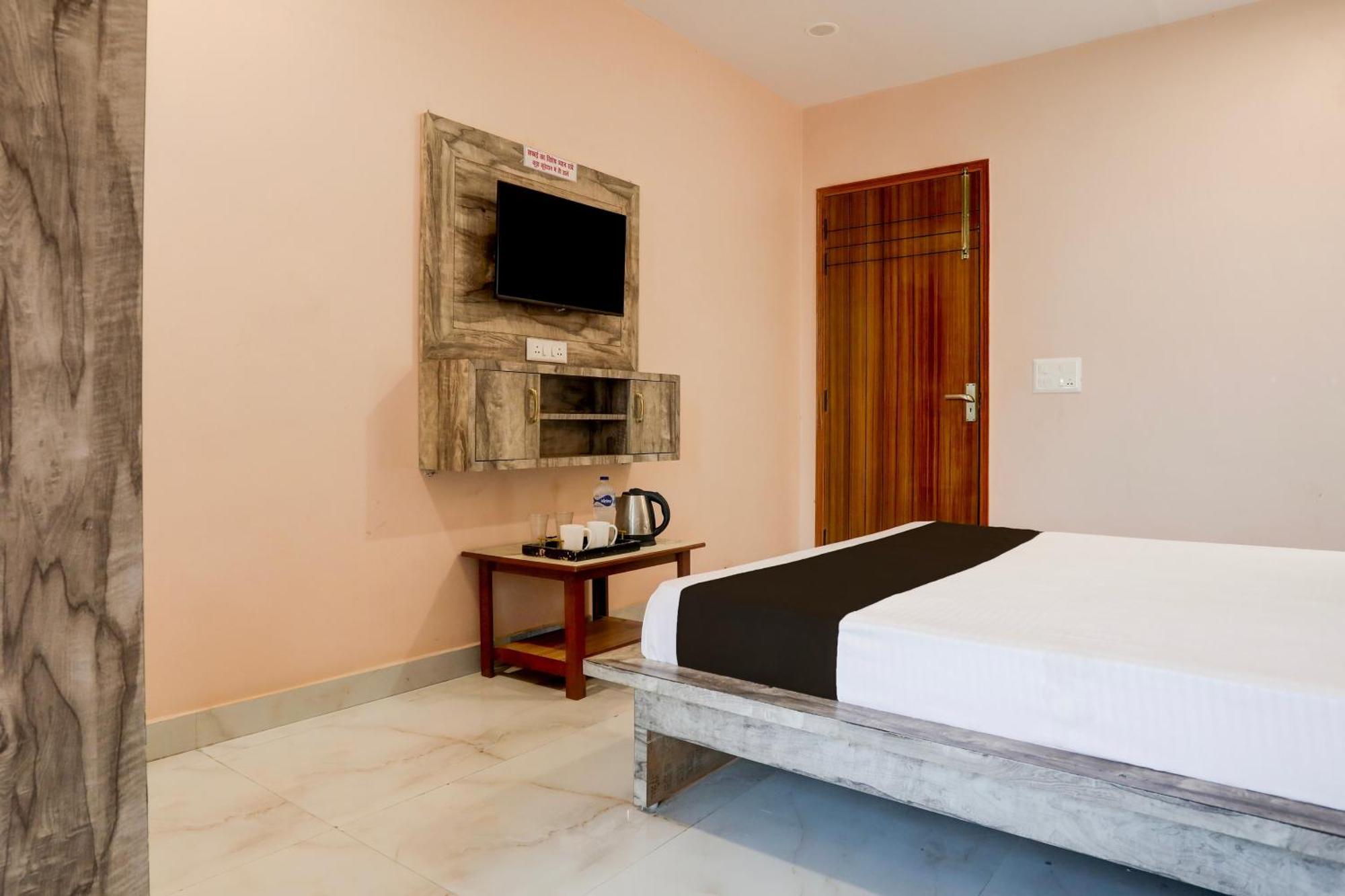 Hotel O Rana Hotel & Restaurant Meerut Exteriör bild