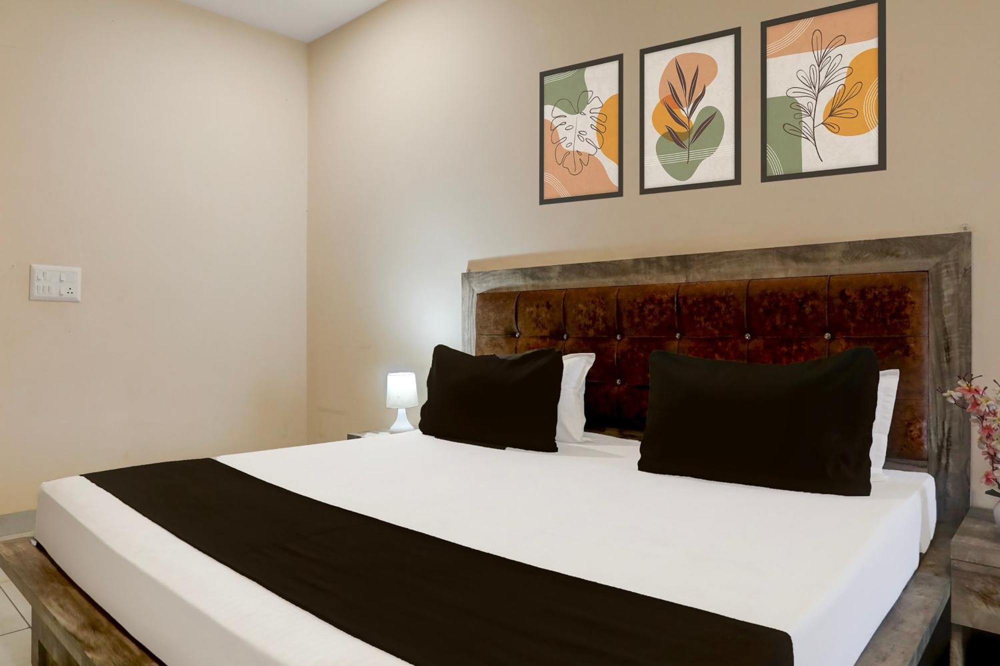 Hotel O Rana Hotel & Restaurant Meerut Exteriör bild