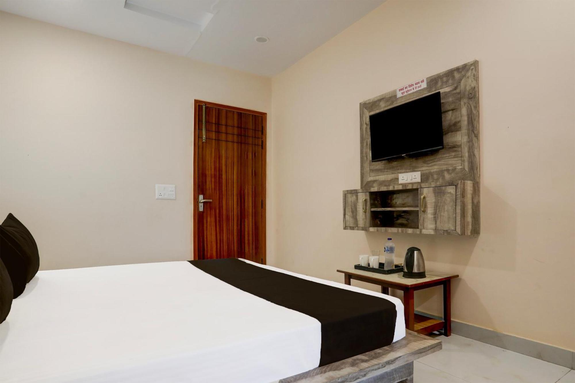 Hotel O Rana Hotel & Restaurant Meerut Exteriör bild